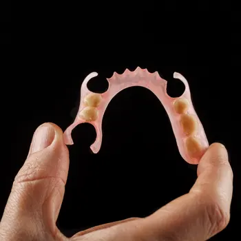 https://aurariadentalceramics.com/wp-content/uploads/2023/10/Flexible-dentures.webp